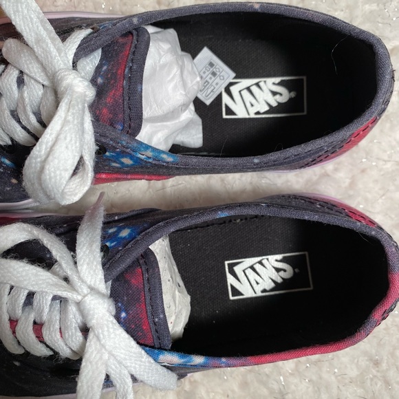 VANS CUSTOM-MADE DOHENY KIDS GALAXY SNEAKERS - Picture 6 of 9